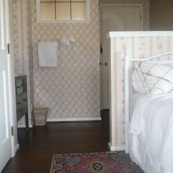 Bath Street Inn - Beautiful bedroom! - Bed & Breakfast Near Me - Santa Barbara, California