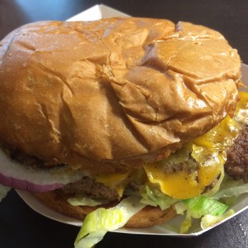 Maple and Motor - Cheeseburger - Burgers Near Me - Dallas, Texas