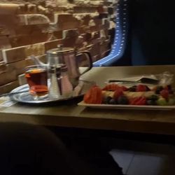 Habibi Hookah Lounge - Black mints tea and fresh fruit
