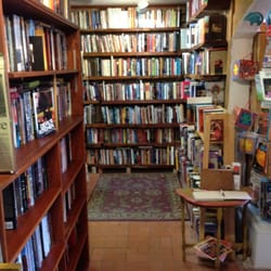 Singing Wind Bookshop - Rooms of treasure