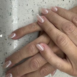 Friendly, great customer service and highly recommend. Ask for Tina! Bubble bath color with silver chrome.