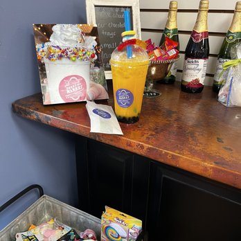 Sweet Market - Mango bubble tea - Bubble Tea Near Me - Pittsburgh, Pennsylvania Sweet Market - Mango bubble tea - Bubble Tea Near Me - Pittsburgh, Pennsylvania
