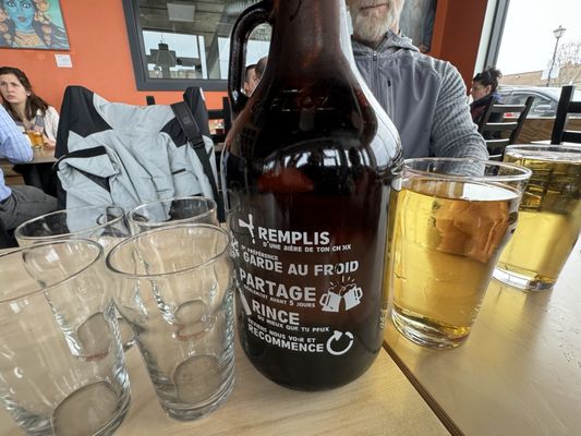La Veillée - Microbrasserie & Pub by null