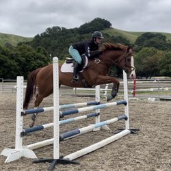 Rancho De Los Amigos - Jumping in the outdoor jump arena