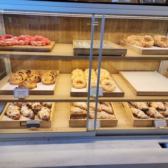 Paris Baguette - Bakeries Near Me - Quincy, Massachusetts Paris Baguette - Bakeries Near Me - Quincy, Massachusetts