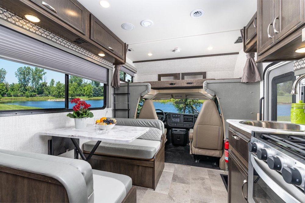 MIDWEST RV RENTALS Updated October 2024 14 Photos 12550 Dakota