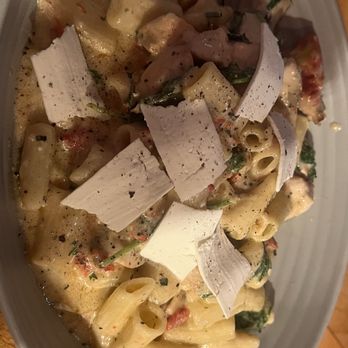 Whiskey Cake Kitchen & Bar - Rigatoni Pasta - Whiskey Bars Near Me - Friendswood, Texas