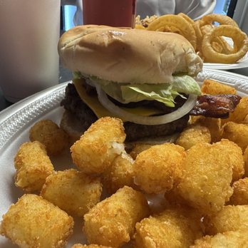 Ashwood Bar and Grill - Delicious burgers! - Bars Near Me - Bishopville, South Carolina Ashwood Bar and Grill - Delicious burgers! - Bars Near Me - Bishopville, South Carolina