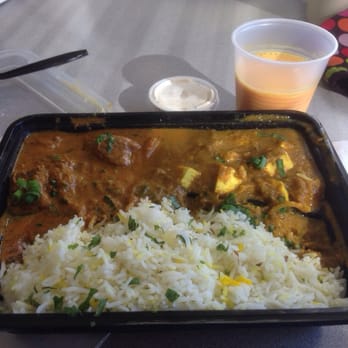 Dil Se Eatery - Lamb vindaloo, paneer in a delicious ginger curry, and mango lassi - Food Trucks Near Me Dil Se Eatery - Lamb vindaloo, paneer in a delicious ginger curry, and mango lassi - Food Trucks Near Me
