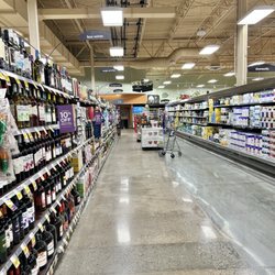 Kroger Food and Pharmacy - Wine and beer area. Wide aisles!