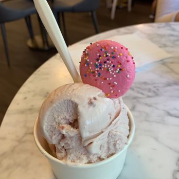 Mocatinas - Strawberry - Desserts Near Me - Leesburg, Virginia Mocatinas - Strawberry - Desserts Near Me - Leesburg, Virginia