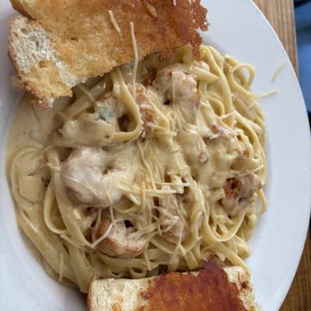 Main Street Tap House - Shrimp Alfredo. - New American Near Me - Placerville, California Main Street Tap House - Shrimp Alfredo. - New American Near Me - Placerville, California