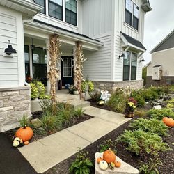 Country Bumpkin Garden Center - Fall decor from the Bumpkin!