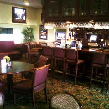 The Grille at South Hampton - a view of the bar - American Near Me - St. Augustine, Florida The Grille at South Hampton - a view of the bar - American Near Me - St. Augustine, Florida