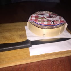 Saucisson camembert !