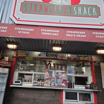 Strawberry Shack - Storefront has cute nostalgic vibes - Desserts Near Me - Carlsbad, California