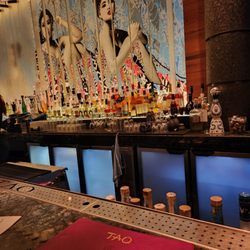 TAO Chicago Restaurant - Bar area
