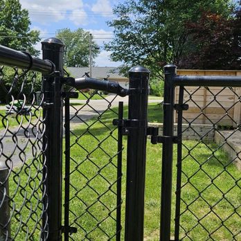 Fresh Perspective Patio and Fencing - Sunken post & resulting in malalignment of fence. - Fences & Gates Near Me Fresh Perspective Patio and Fencing - Sunken post & resulting in malalignment of fence. - Fences & Gates Near Me