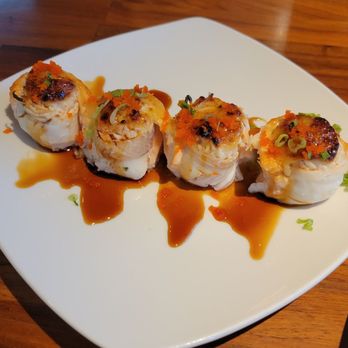 Hikari Sushi - Nichel Roll - Sushi Bars Near Me - Simi Valley, California