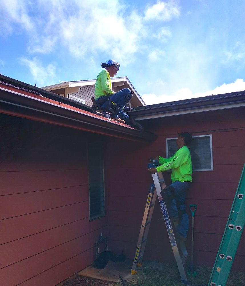 Slide of Tory's Roofing & Waterproofing