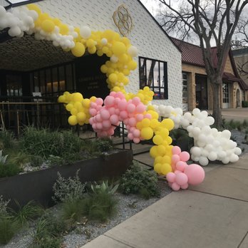 Kendra Scott Flagship - Kendra Scott SoCo - Jewelry Near Me - Austin, Texas Kendra Scott Flagship - Kendra Scott SoCo - Jewelry Near Me - Austin, Texas