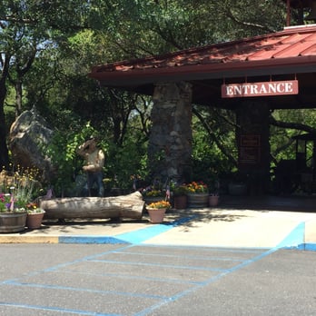 Ironstone Vineyards - Wineries Near Me - Murphys, California