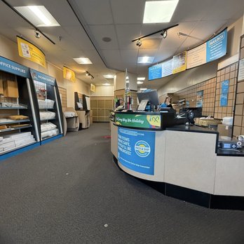 The UPS Store - Shipping Centers Near Me - Encinitas, California