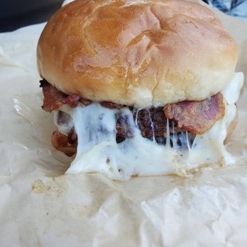 Boss Mama's Kitchen - Elvis Burger - Food Trucks Near Me Boss Mama's Kitchen - Elvis Burger - Food Trucks Near Me
