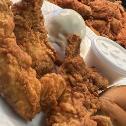 Rusty Rooster - Spicy tenders and mashed potatoes