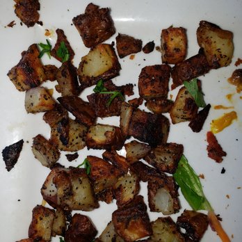 Earth Bistro - Burnt potatoes. Ew! - Pizza Near Me - Temecula, California