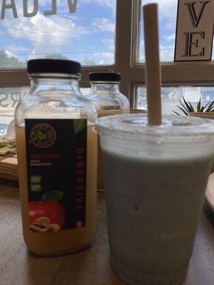 Gigi’s The Vegan + Wellness Cafe by null