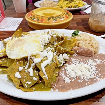 Cafe De Olla - Chilaquiles poblanos - American Near Me - Monrovia, California Cafe De Olla - Chilaquiles poblanos - American Near Me - Monrovia, California