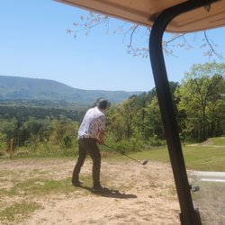 Lion's Den Golf Club