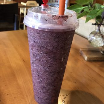 Trendy Vegan - Vitality Drink - Blueberries, Kale, Peach, Celery, and Chia Seeds - Vegan Near Me - Houston, Texas Trendy Vegan - Vitality Drink - Blueberries, Kale, Peach, Celery, and Chia Seeds - Vegan Near Me - Houston, Texas