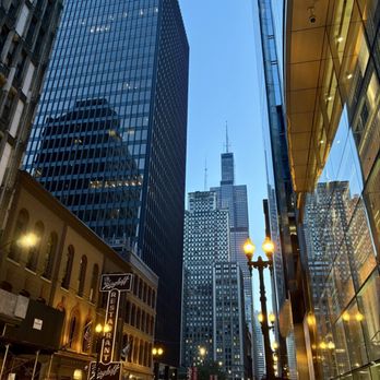 The Berghoff Restaurant - Outside - Bars Near Me - Chicago, Illinois