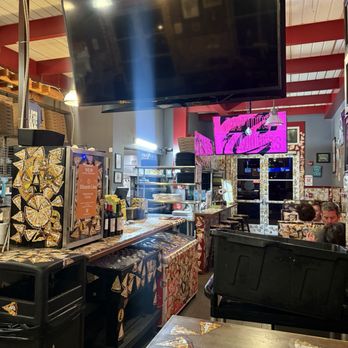 Bruno's Pizza - Pizza Near Me - Watersound Beach, Florida