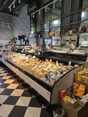 Sidebar at Surdyk’s by null