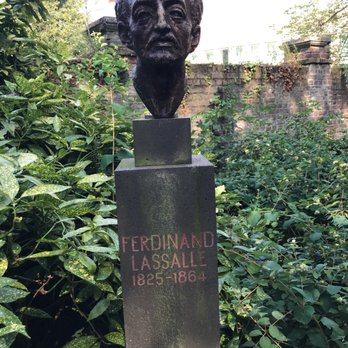 Ferdinand-Lassalle-Denkmal - Der Mitbegründer der deutschen Arbeiterbewegung.  The co-founder of the German labor movement. - Landmarks & Historical Buildings Near Me - Dusseldorf, NW