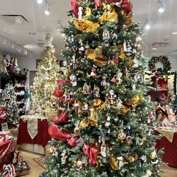 Kristopher Kyer’s “Christmas Corner”