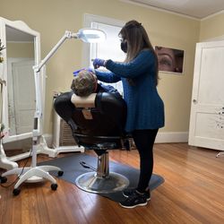 Upstyle Brow & Beauty - This lady is so sweet! I love it here!