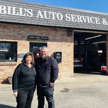 Bill's Towing Service - Bill's Towing - is here for you. Call us for a tow and we will respond quickly. - Auto Repair Near Me - Cincinnati, Ohio Bill's Towing Service - Bill's Towing - is here for you. Call us for a tow and we will respond quickly. - Auto Repair Near Me - Cincinnati, Ohio