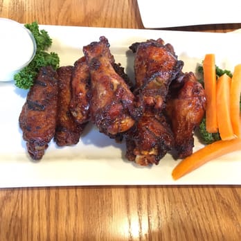 Frisco Tap House - These wings give me LIFE! (And probably death In the long run..but it'll be worth it!) - American Near Me - Gambrills, Maryland
