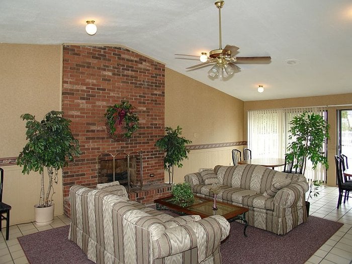 SAN REMO VILLA APARTMENTS 35926 Union Lake Rd, Harrison Township