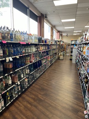 Hollywood Beverage and Liquor