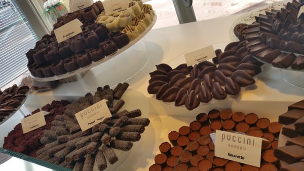 Puccini Bomboni by null