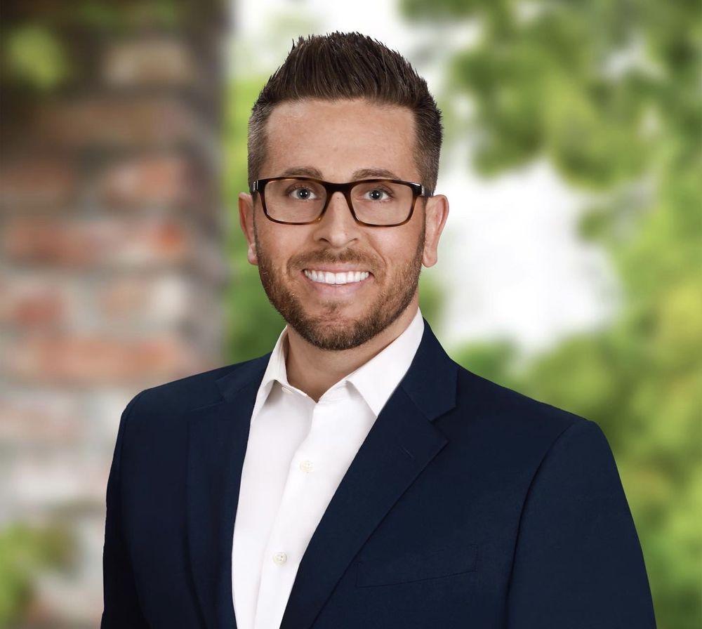 THE WALL TEAM REALTY ASSOCIATES 19 Photos 1308 Glade Rd