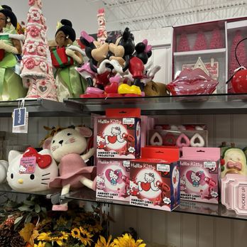Marshalls - Valentine's Day already! It's Thanksgiving week. Lol. - Department Stores Near Me - Mesa, Arizona Marshalls - Valentine's Day already! It's Thanksgiving week. Lol. - Department Stores Near Me - Mesa, Arizona