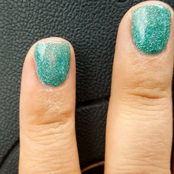 Han Nails - Notice finger on the left. A gap after 3 layers. - Nail Salons Near Me - Carmichael, California