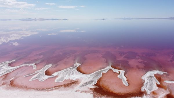 Spiral Jetty by null