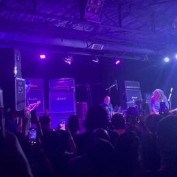 Dinosaur Jr. @paper tiger